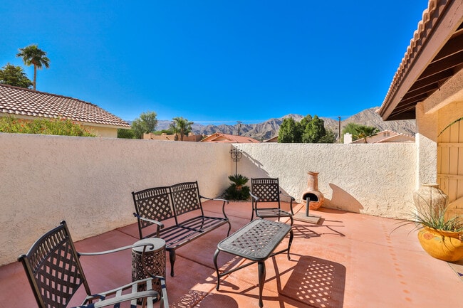 Building Photo - 53390 Avenida Navarro
