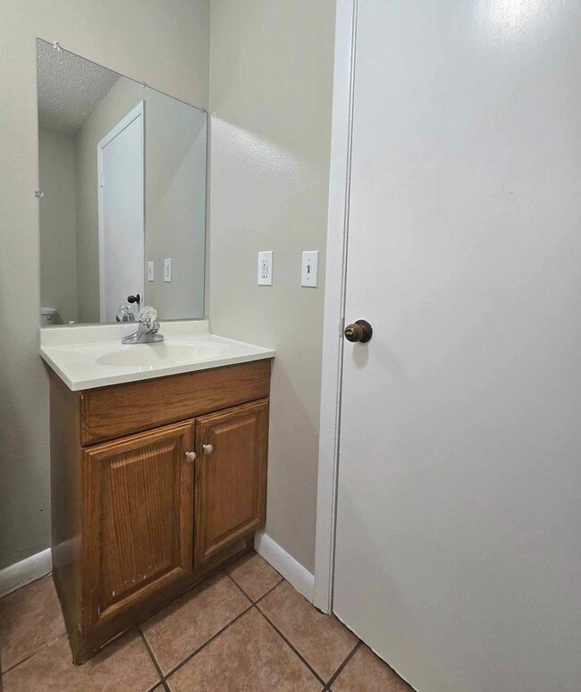 Building Photo - East Garden Street