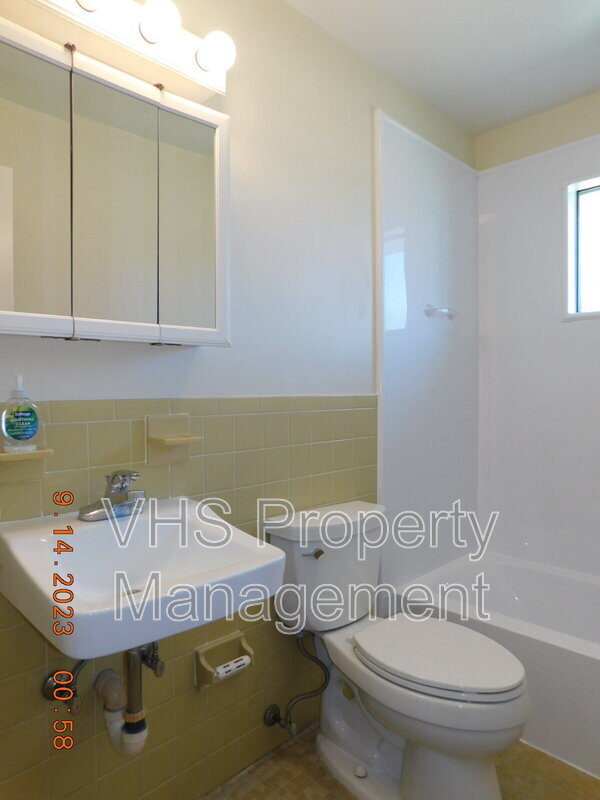 Building Photo - 8691 Old Dumfries Rd