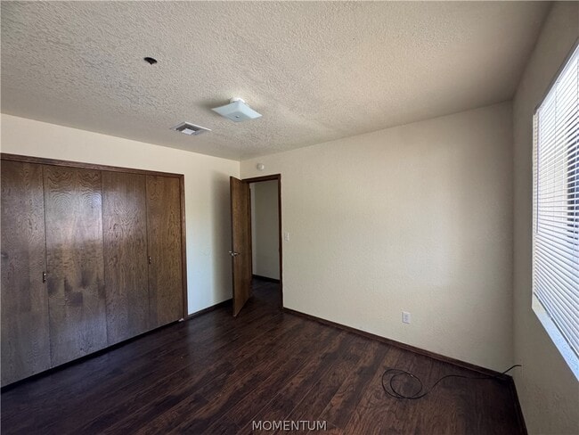 Building Photo - 2610 Sierra Ln