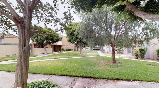 Building Photo - Welcome Home! Upgraded 2 Bedroom, 2.5 Bath...