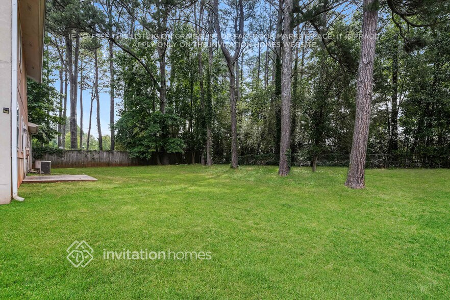 Building Photo - 612 Brighton Dr NW