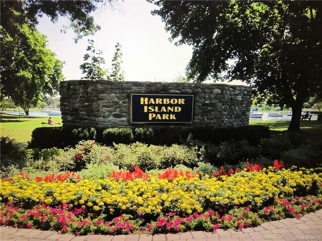 Building Photo - 216 Fenimore Rd