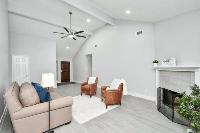 Building Photo - 5215 Rivertree Ln