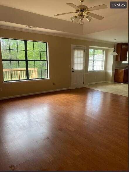 Building Photo - 137 Laredo Cir