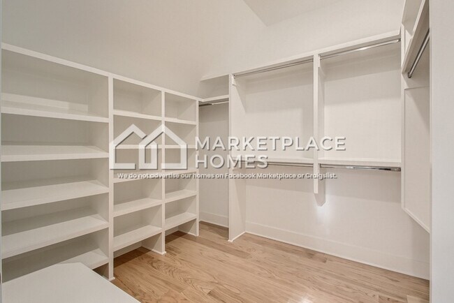 Building Photo - 518 Yokley Rd