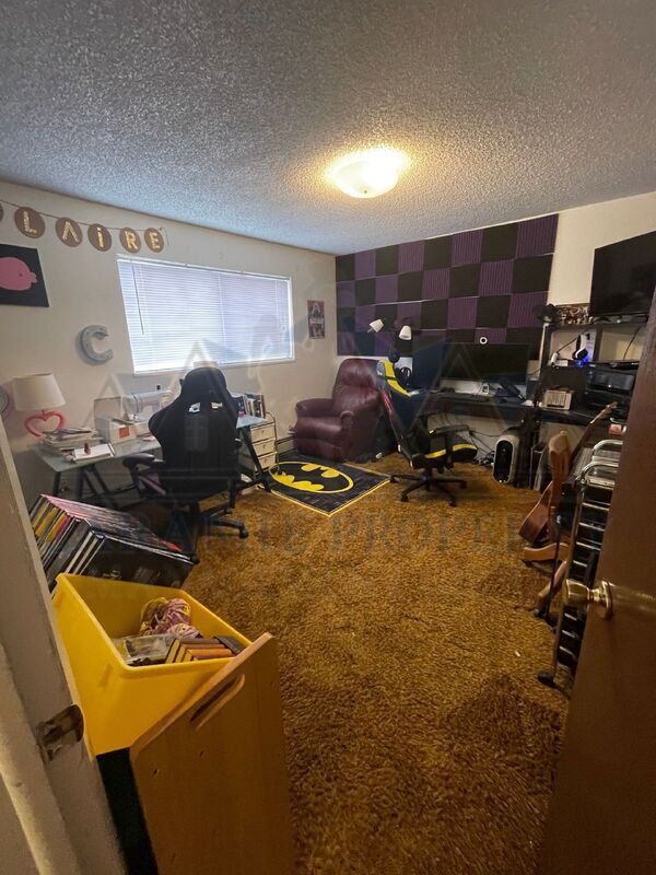 Building Photo - 710 Downey St