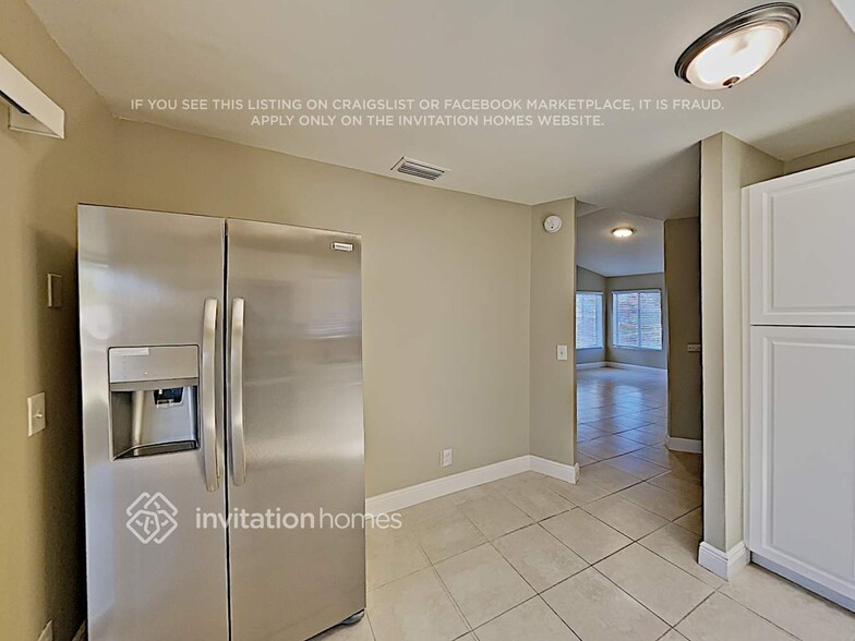Building Photo - 5888 Strawberry Lakes Cir