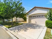 Building Photo - Trilogy 55+ Beautiful 3BD/3BA with pond view