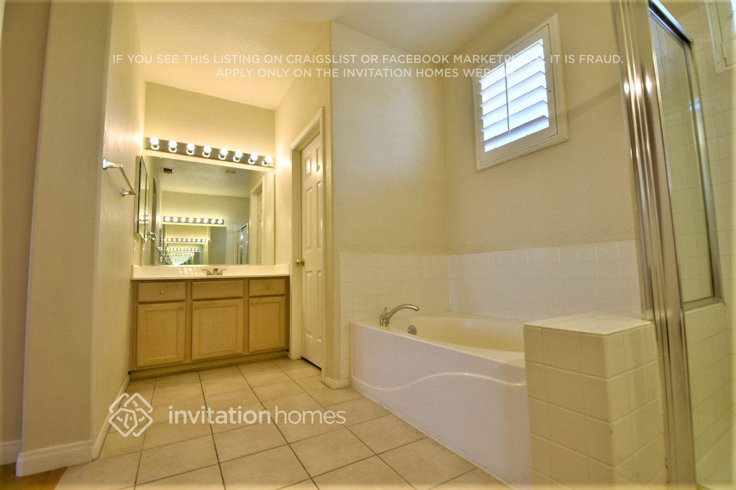 Building Photo - 10100 Crest Brook Pl