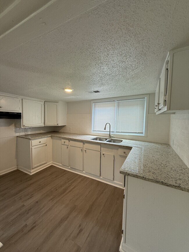 Building Photo - 5317 Watson Ave