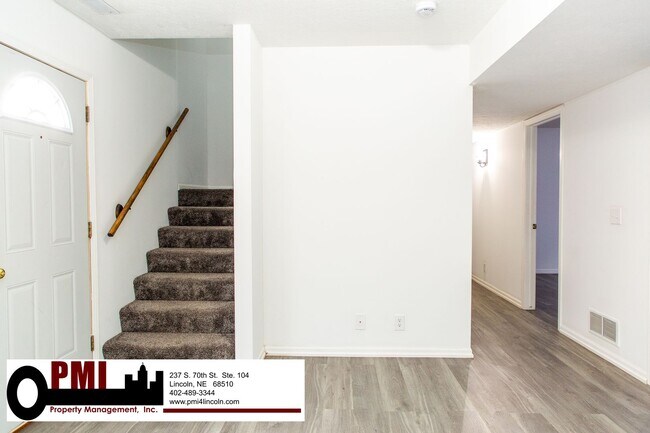 Building Photo - 2929 N 49th St