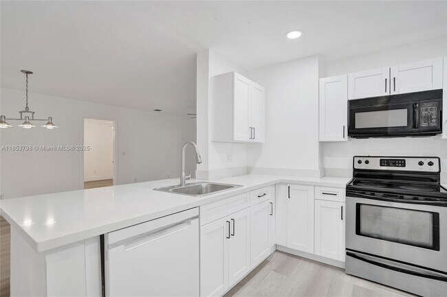 Building Photo - 3633 NW 94th Ave