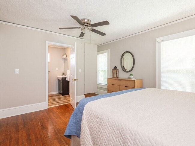 Building Photo - Lovely Two Story, 3 Bedrooms, 2 Bath Home
