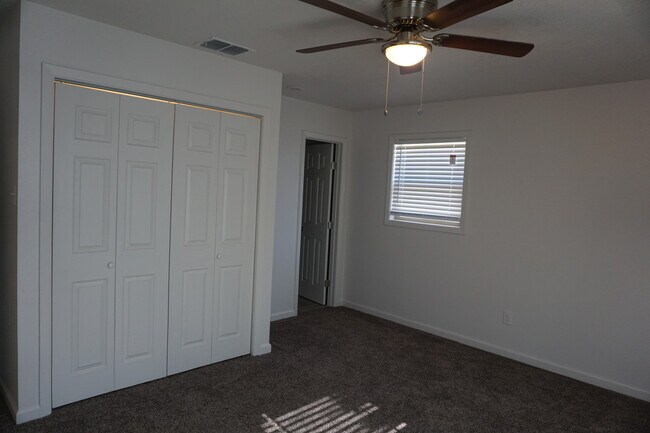 Building Photo - 2114 24th St