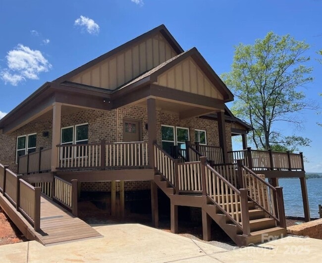 Building Photo - 4897 Kiser Island Rd