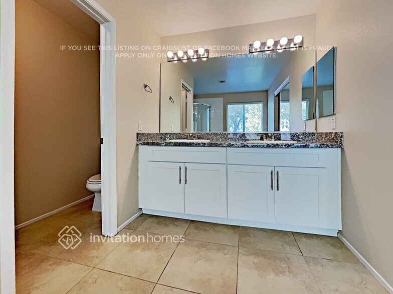 Building Photo - 8537 Danza Del Sol Dr