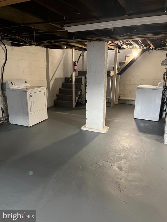 Building Photo - 512 Broadway