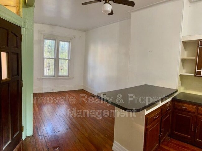 Building Photo - 4416 Locust Ave