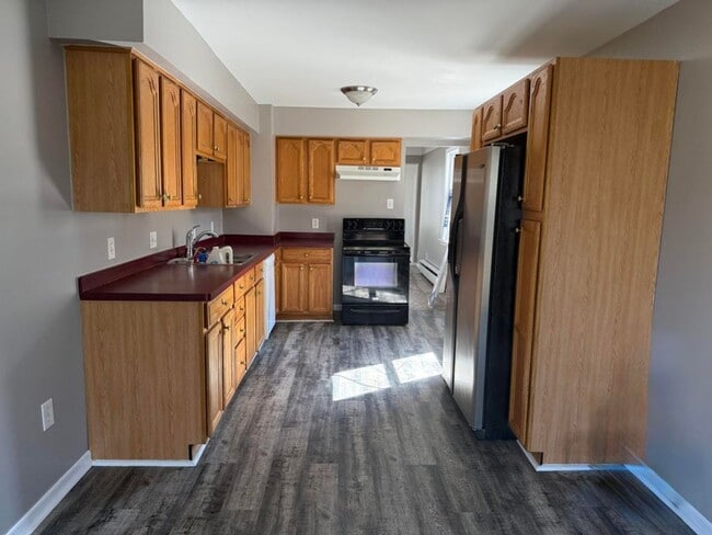 Building Photo - 633 Bagley Ave