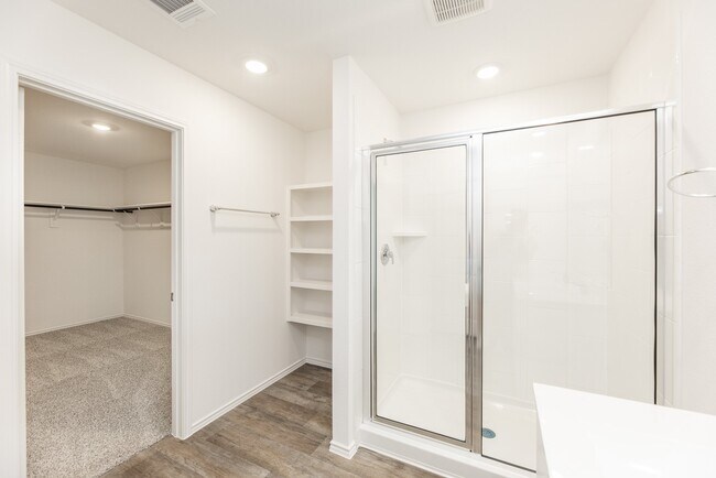 Building Photo - 31322 Harp Rdg