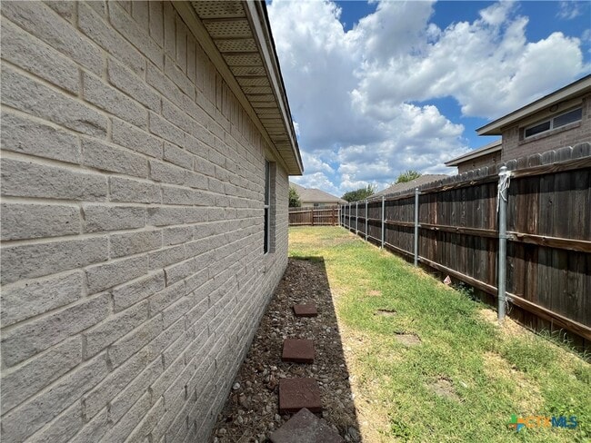 Building Photo - 3014 Douglas Fir Dr
