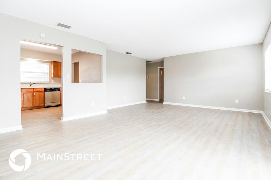 Building Photo - 1709 Stonehaven Way