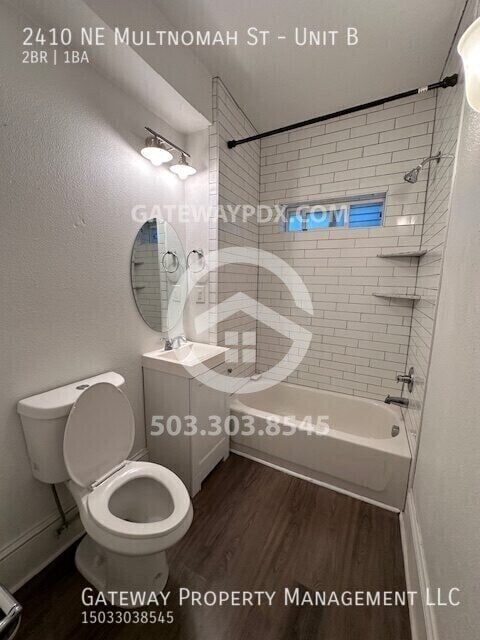 Building Photo - 2410 NE Multnomah St