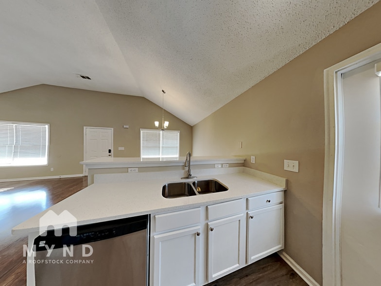 Building Photo - 3940 Cypress Pointe Dr