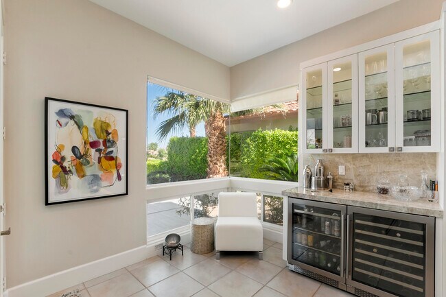 Building Photo - 78688 Cabrillo Way