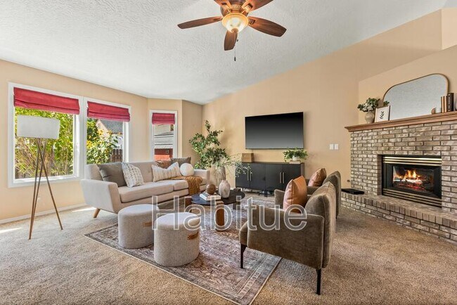 Primary Photo - 2160 Dora Ln