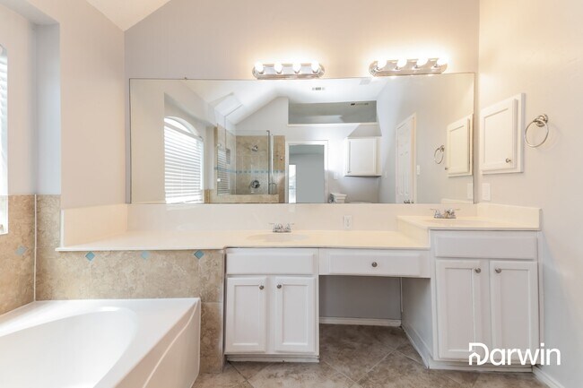 Building Photo - 728 Sea Shell Dr