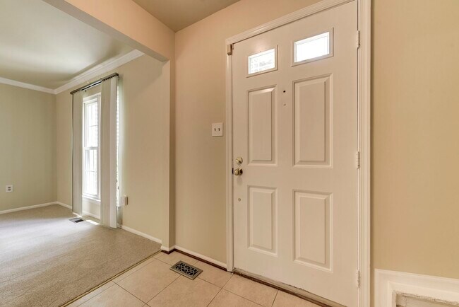 Building Photo - 12264 Dapple Gray Ct