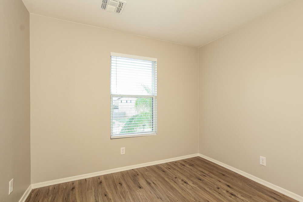 Building Photo - 7000 S Goshawk Dr