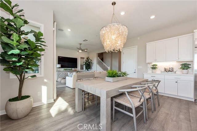 Building Photo - 551 Serrano Summit Dr