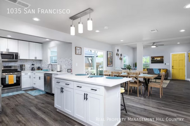 Building Photo - 1035 San Francisco