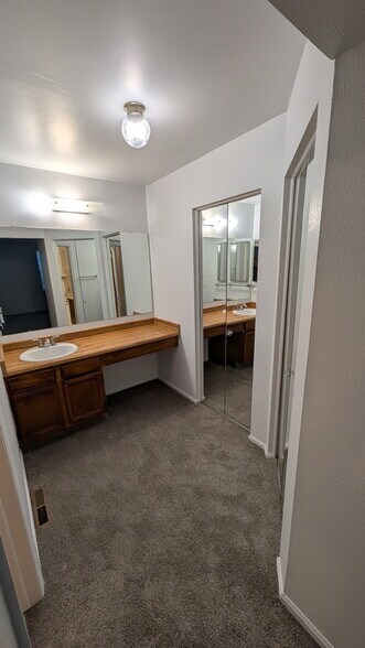 Building Photo - 5403 W 76th Ave
