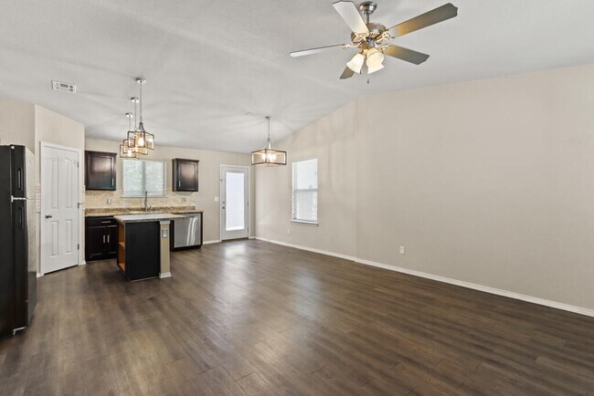 Building Photo - 845 Villa Seca Dr