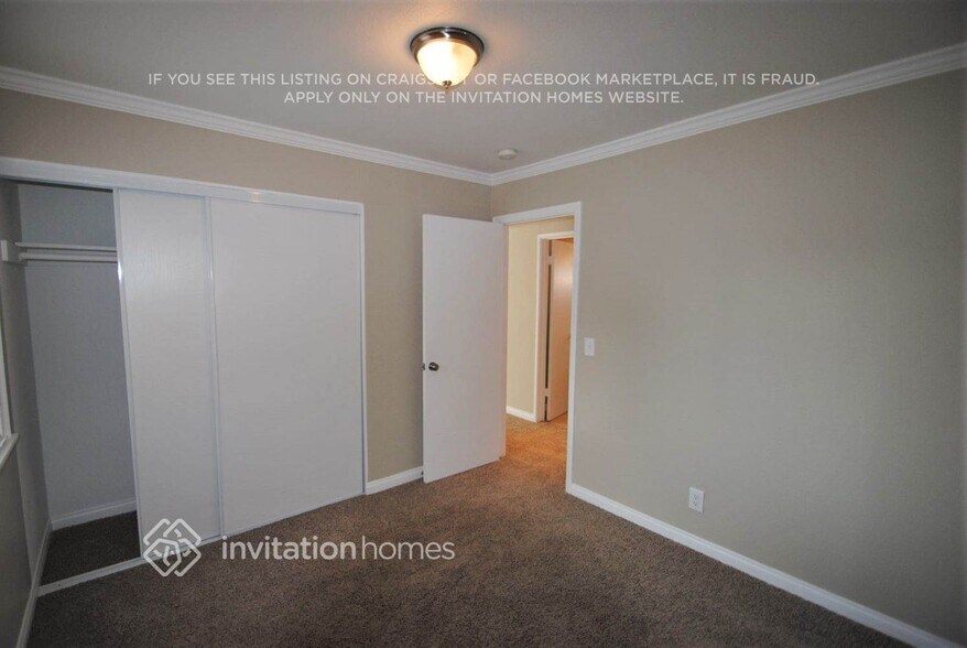 Building Photo - 731 Las Lomas Dr