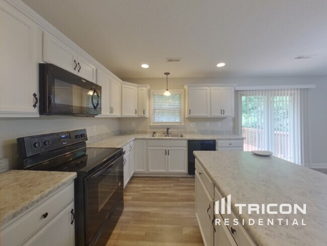 Building Photo - 456 Blairwood Ct