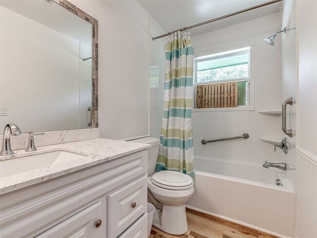 Building Photo - 225 NW 80th St