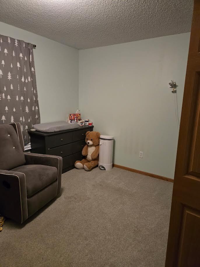 Building Photo - 17580 Ionia Path