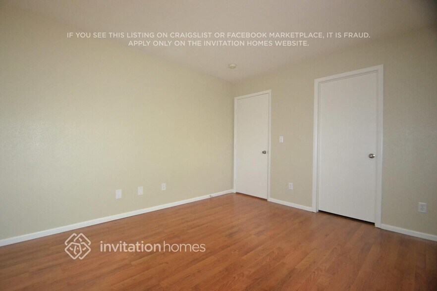 Building Photo - 8607 Shady Pines Dr