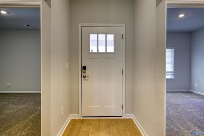 Building Photo - 6002 Gardner Maples Dr SE