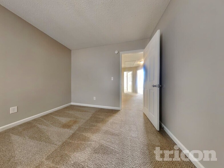 Building Photo - 6260 Phillips Lake Way