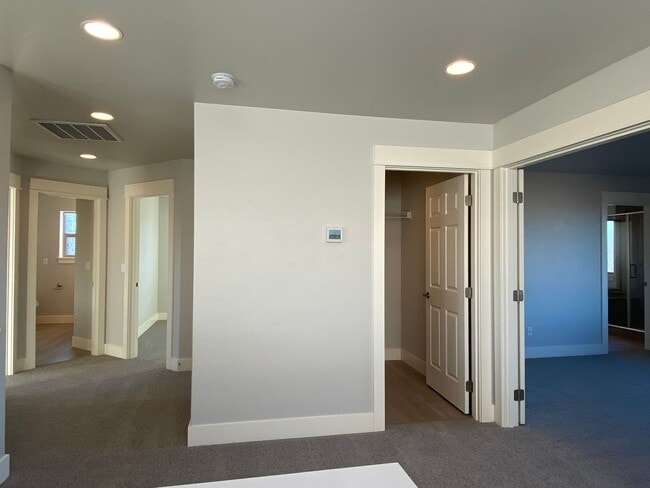 Building Photo - 20576 Rolen Ave