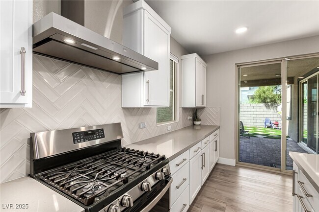 Building Photo - 9276 Marler St