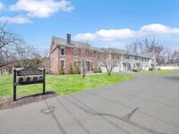 Building Photo - 54 E Silver St