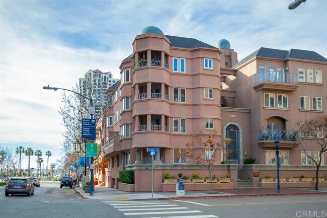 Building Photo - 620 State St