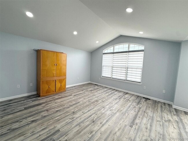 Building Photo - 47515 Ormskirk Dr